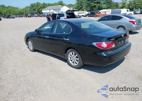 2002 Lexus Es 300 z USA, uszkodzony, nr VIN JTHBF30G720044987